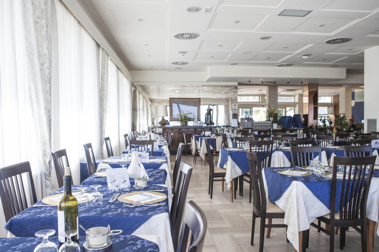 Hotel San Francisco Spiaggia Rimini Esterno foto